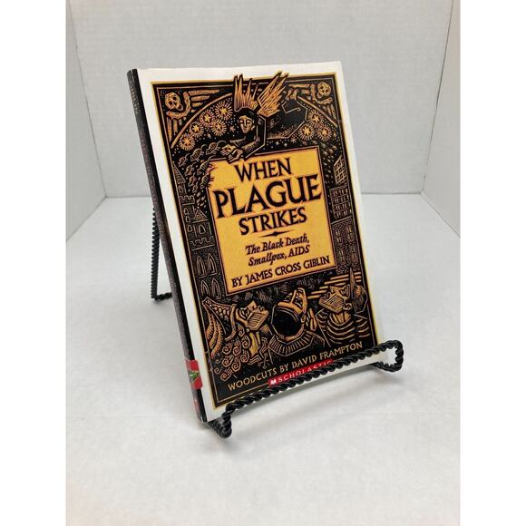 When Plague Strikes by James Giblin 1995 Paperback Scholastic Ex-Library - Picture 1 of 12